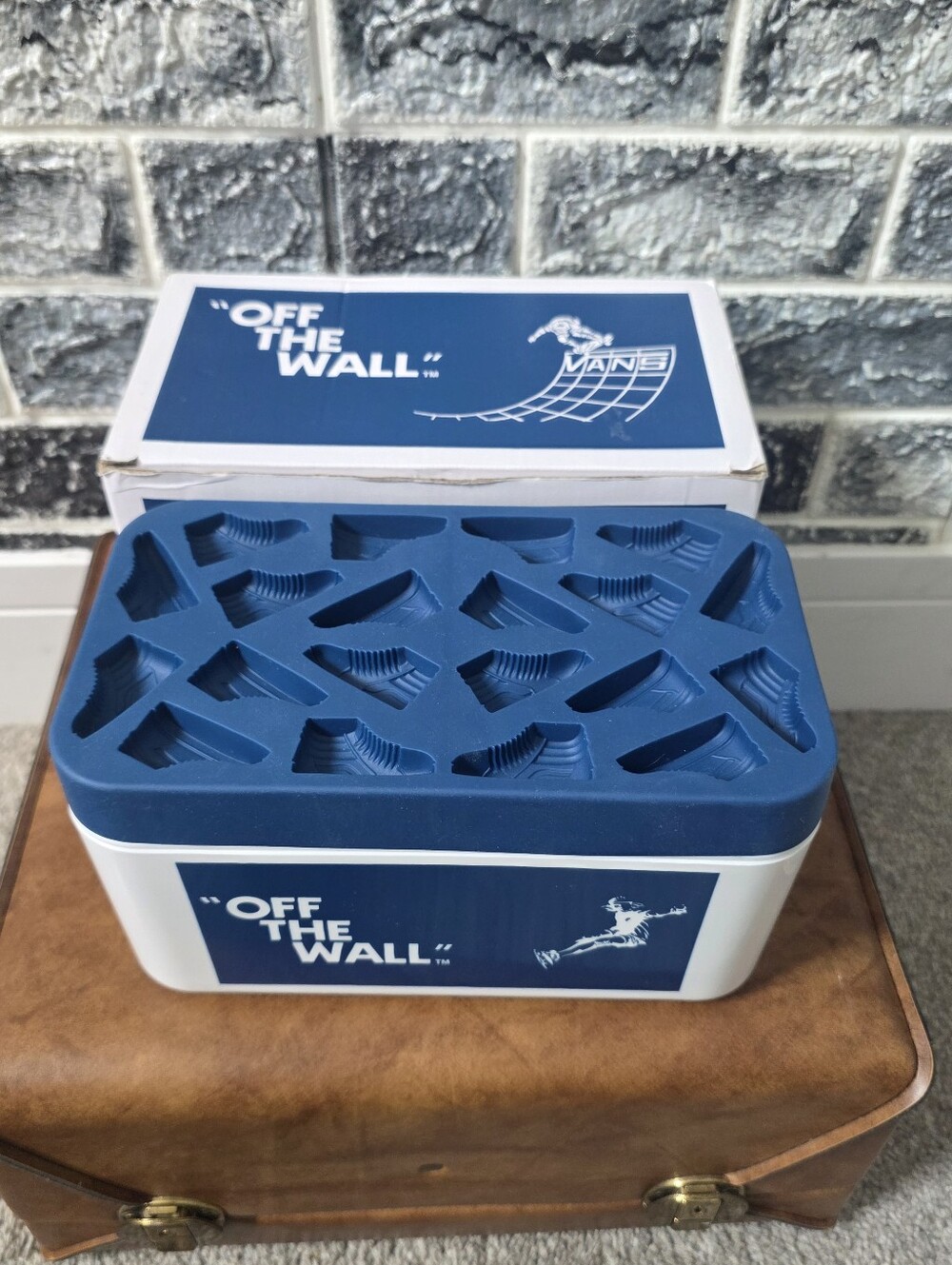 Limited Edition VANS OFF THE WALL SK8-Hi Shoes ICE Cube Maker Tray